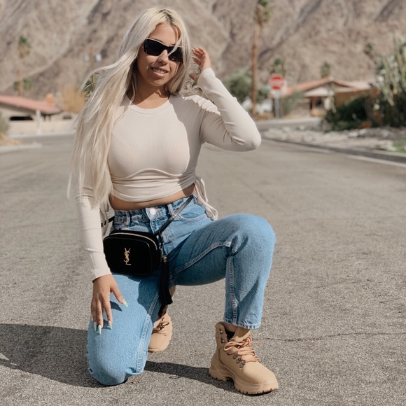 Meet your Posher, Elizabeth - Picture 7 of 13